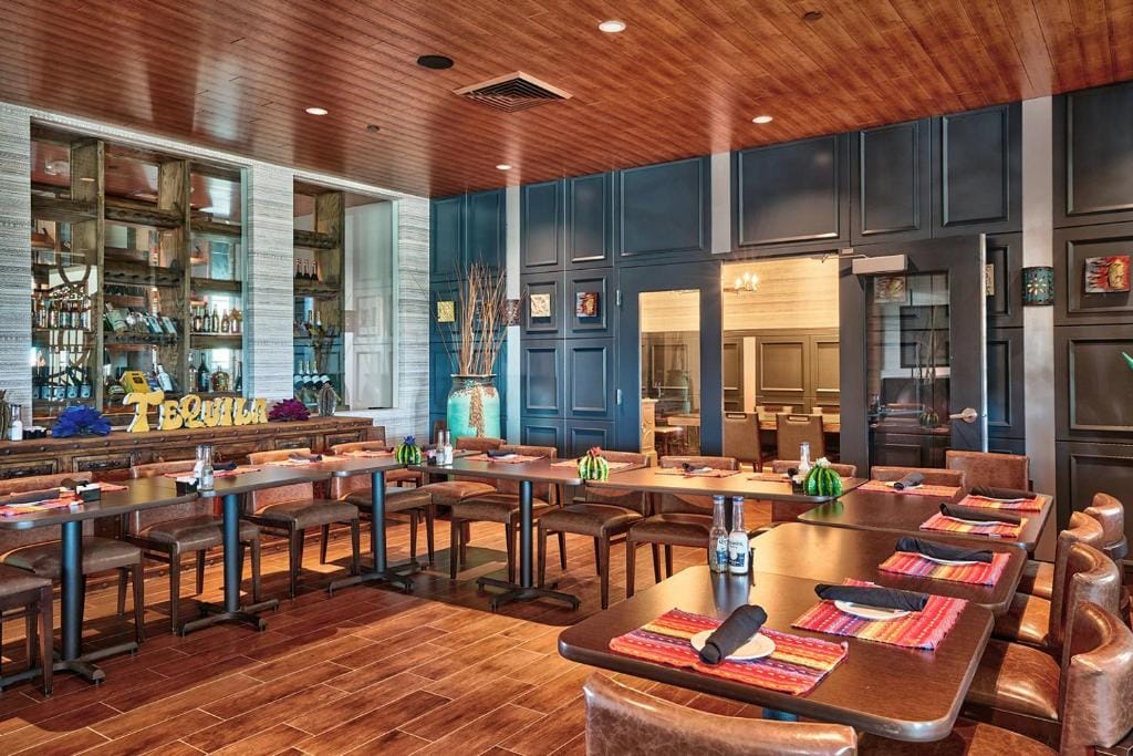 Sheraton Mesa Hotel at Wrigleyville West — 5
