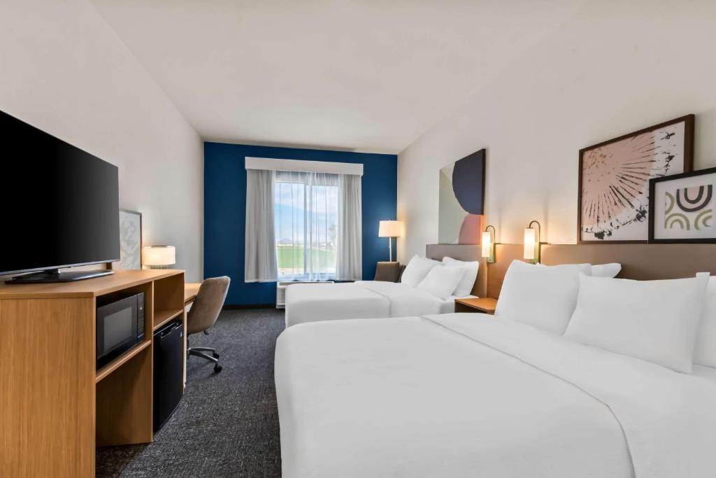 Spark by Hilton Phoenix East Mesa — 2