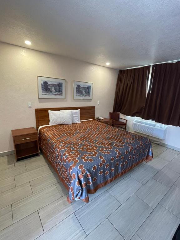 Sunshine Inn mesa downtown — 2
