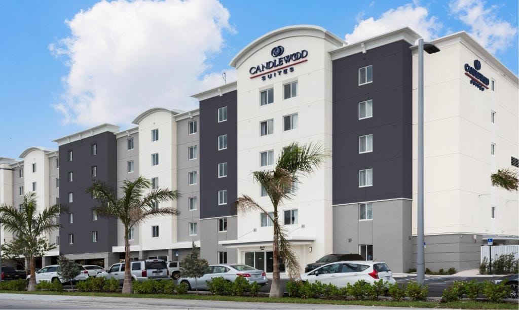 Candlewood Suites Miami Intl Airport - 36th St by IHG — 1