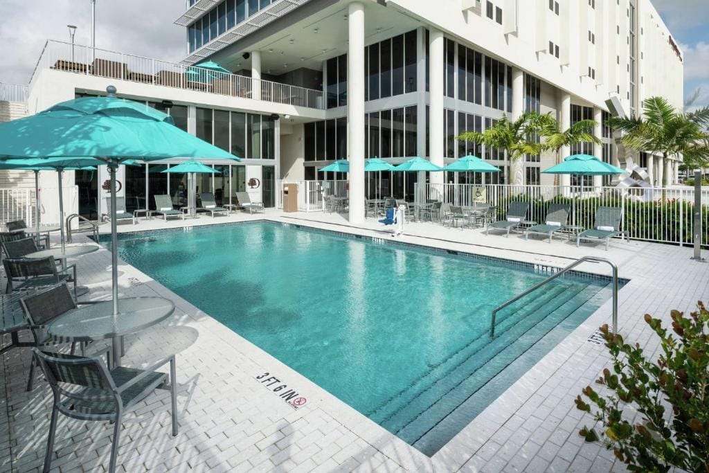 DoubleTree by Hilton Miami Doral — 4