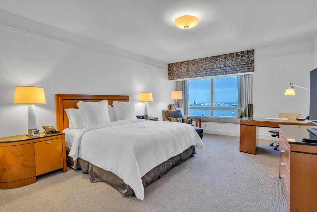 Four Seasons Miami Two Bedroom - 2Bath Ocean view Suite - Amazing views — 5