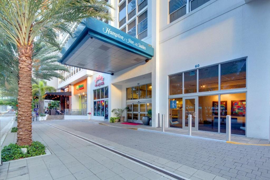 Hampton Inn & Suites by Hilton Miami Downtown/Brickell — 1