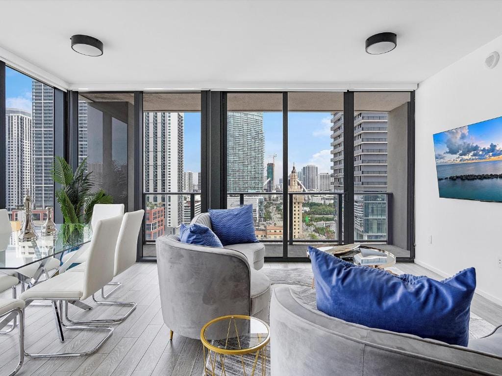 X Lounge V-Panoramic Private Residence — 2