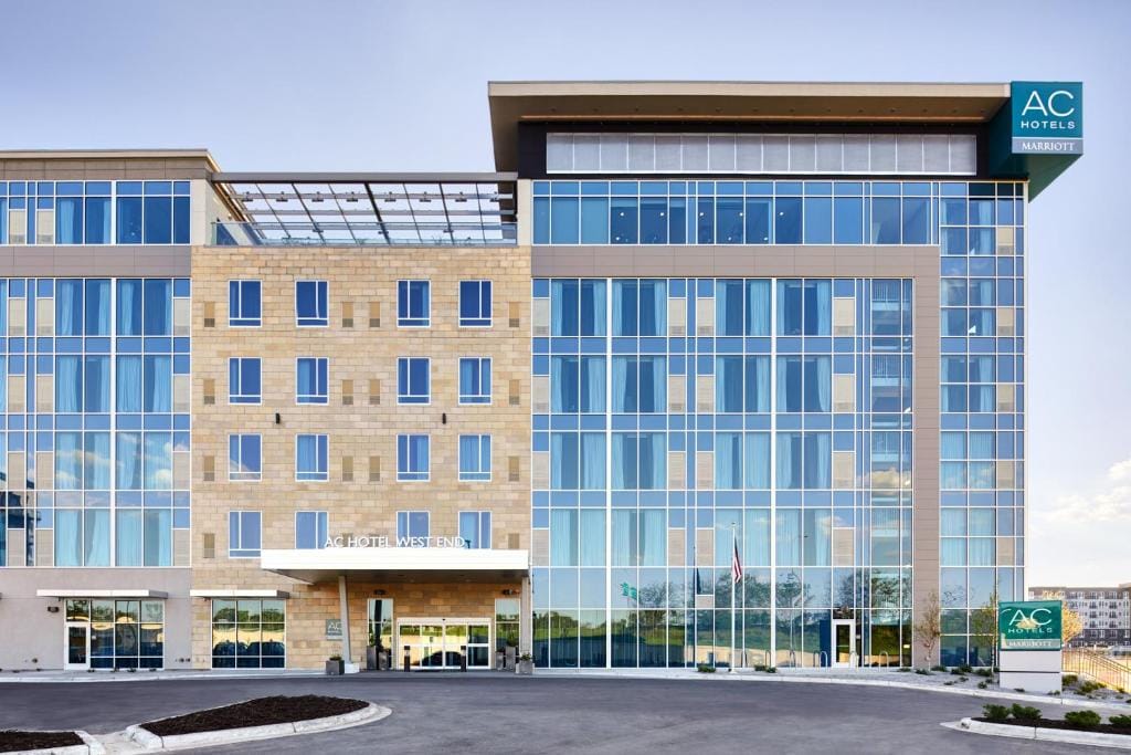 AC Hotel by Marriott Minneapolis West End — 3
