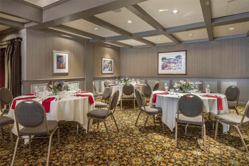 Best Western Plus The Normandy Inn & Suites — 5