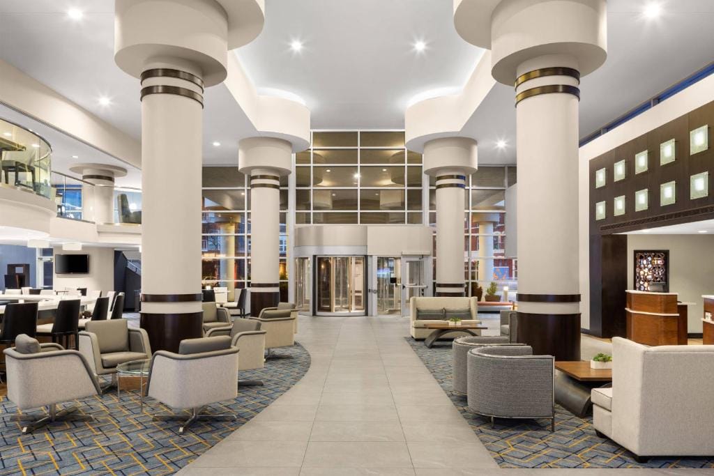 Courtyard by Marriott Minneapolis Downtown — 1