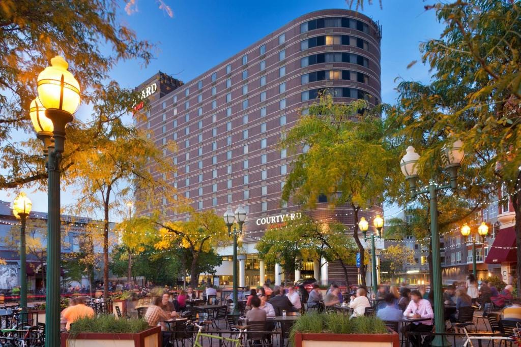 Courtyard by Marriott Minneapolis Downtown — 5