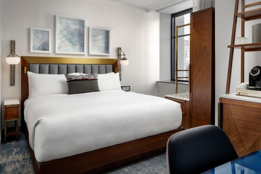 Rand Tower Hotel, Minneapolis, a Tribute Portfolio Hotel — 3