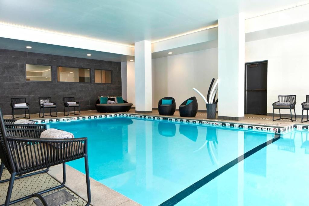 Residence Inn Minneapolis Downtown at The Depot — 4