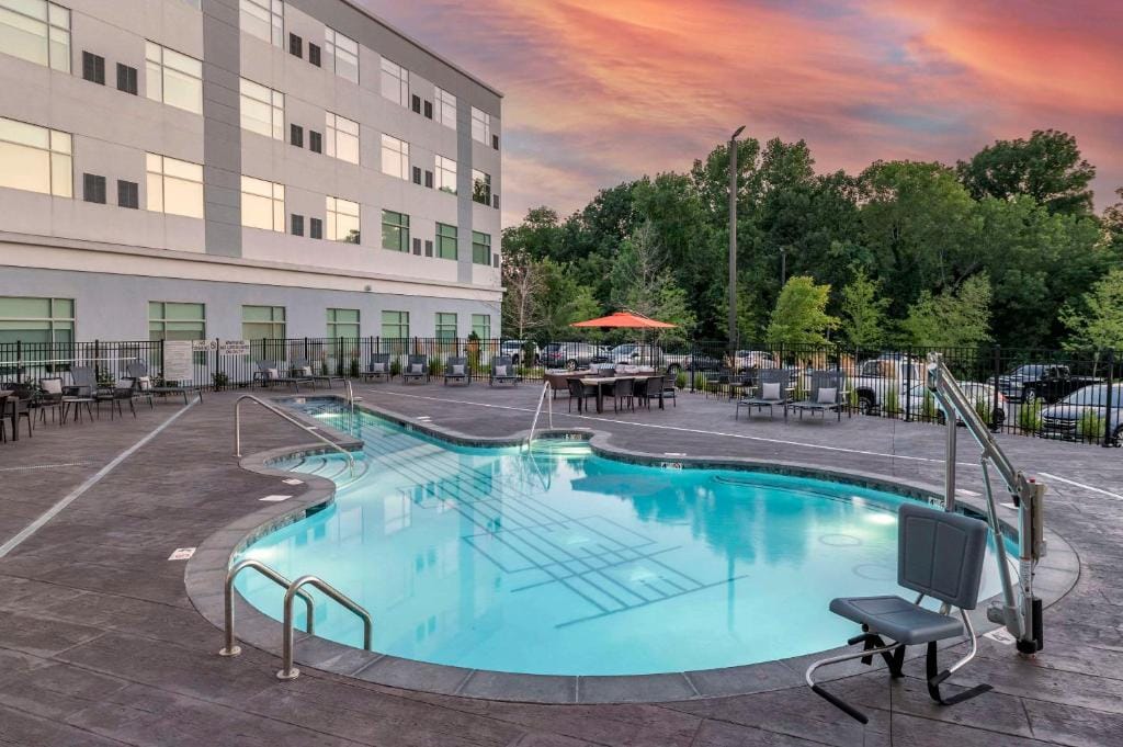 Cambria Hotel Nashville Airport — 3