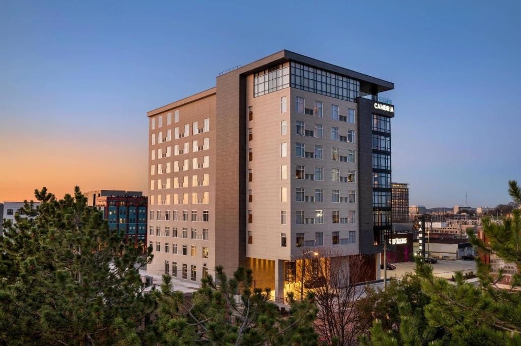 Cambria Hotel Nashville Midtown — 3
