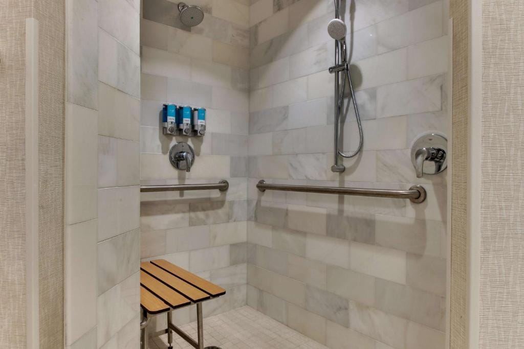 Drury Plaza Hotel Nashville Downtown — 3