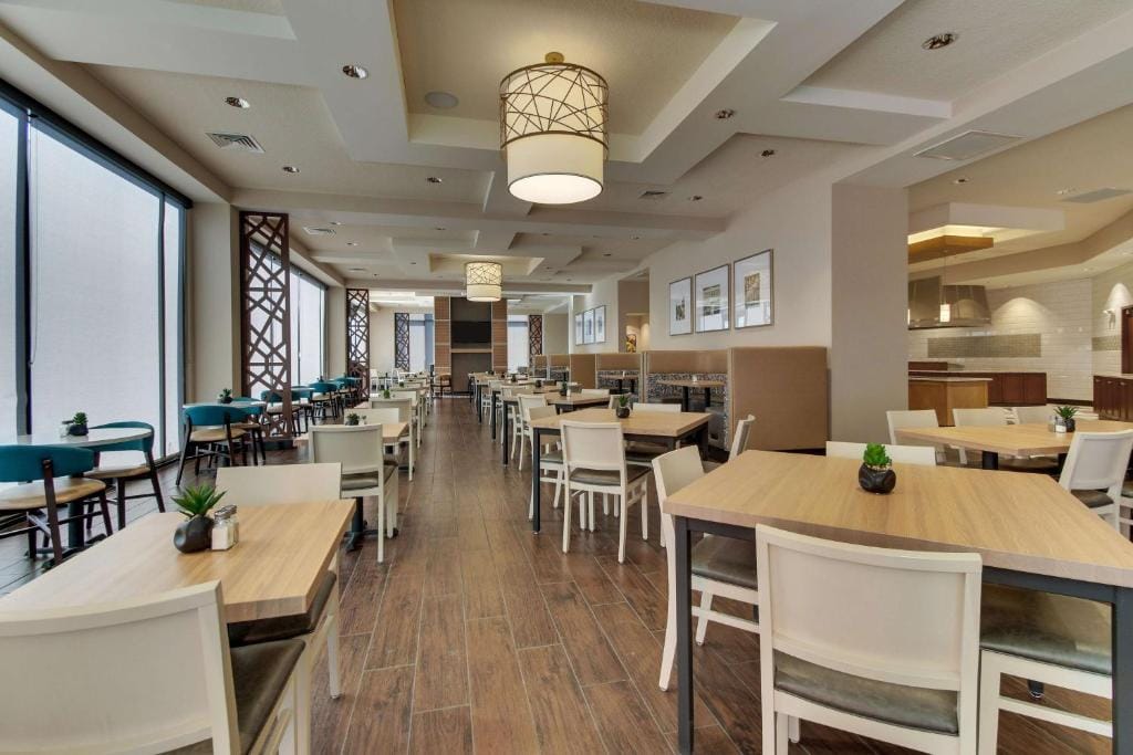 Drury Plaza Hotel Nashville Downtown — 4