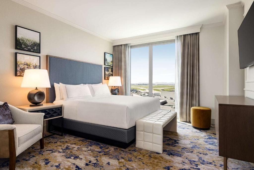 Hilton BNA Nashville Airport Terminal — 2
