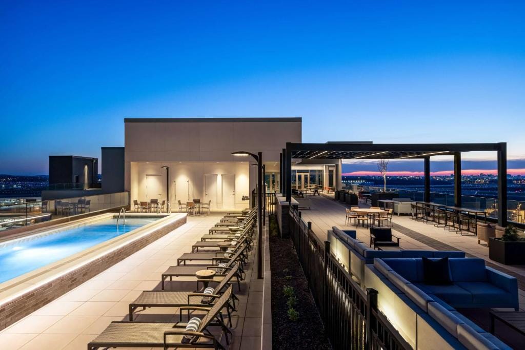 Hilton BNA Nashville Airport Terminal — 4