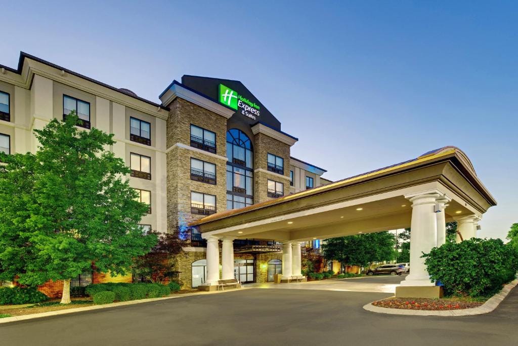 Holiday Inn Express Nashville-Opryland by IHG — 1