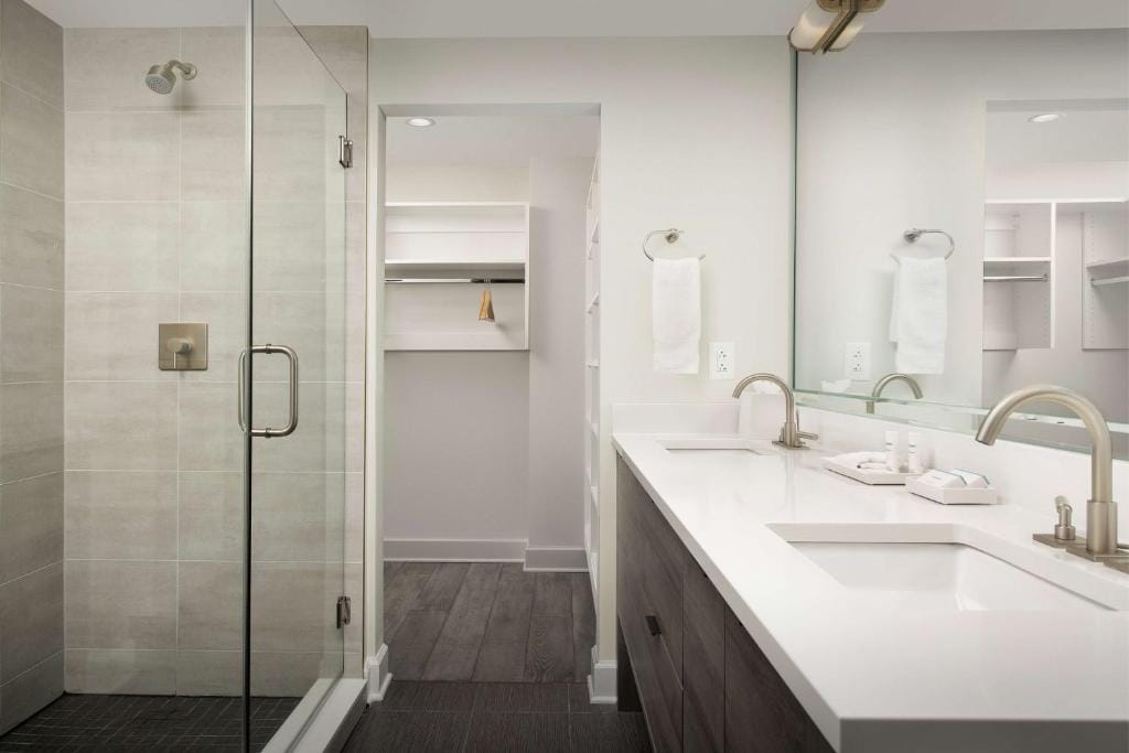 Home2 Suites By Hilton Nashville Downtown Convention Center — 3