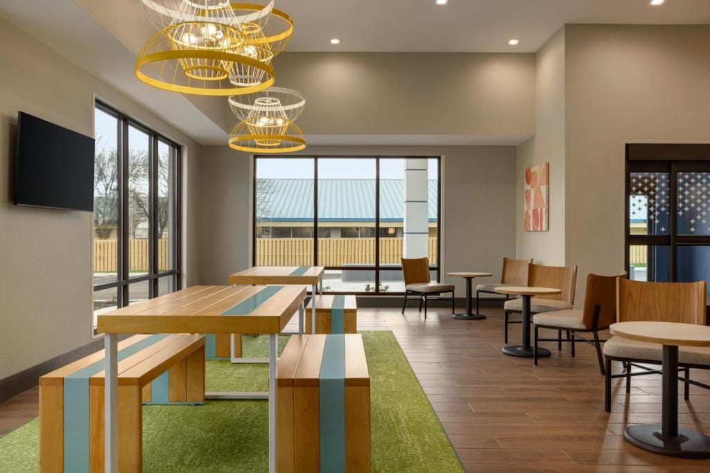 Spark By Hilton Nashville At Opryland — 3