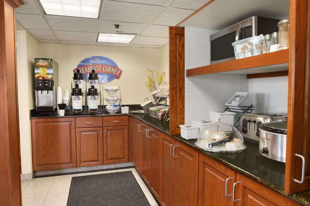 Baymont by Wyndham Oklahoma City Airport — 4