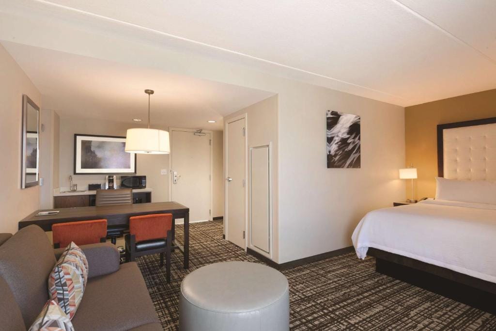 Embassy Suites Oklahoma City Downtown/Medical Center — 2