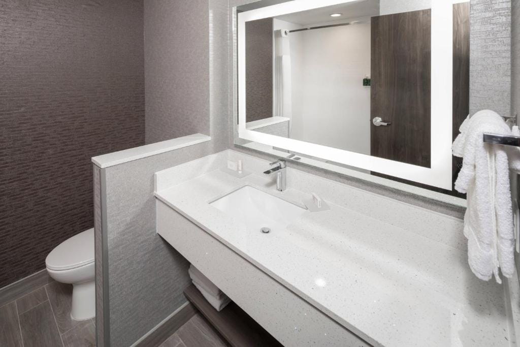 Fairfield Inn & Suites by Marriott Oklahoma City Downtown — 3