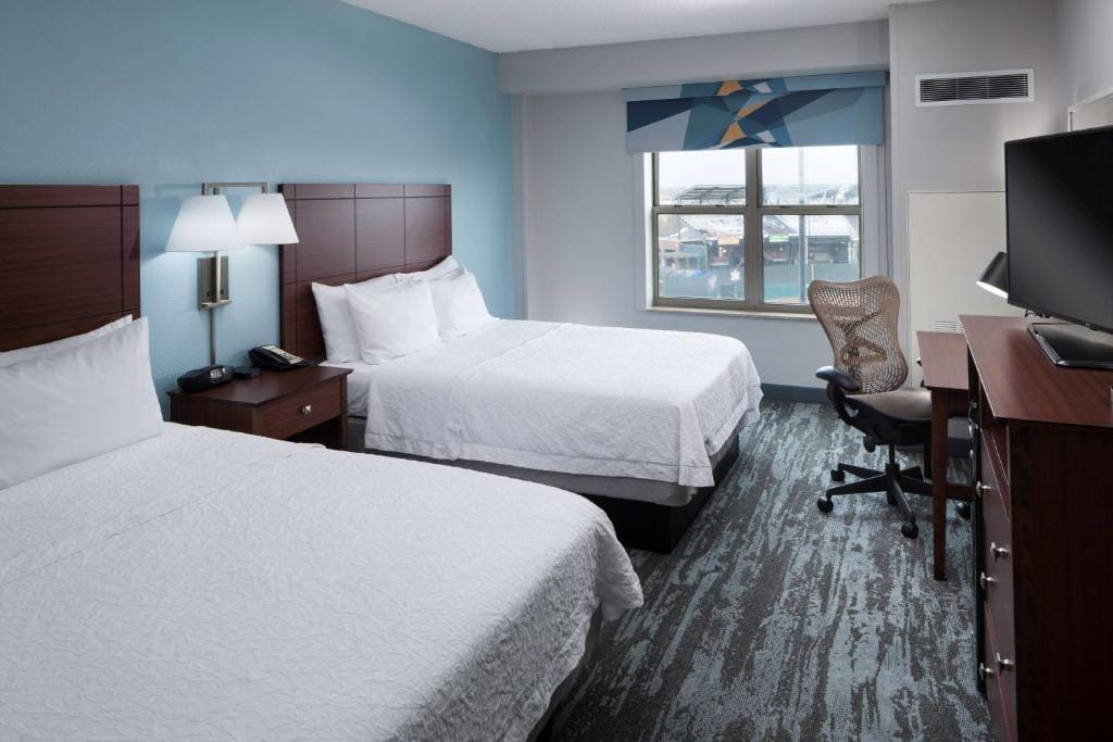 Hampton Inn & Suites Oklahoma City-Bricktown — 2