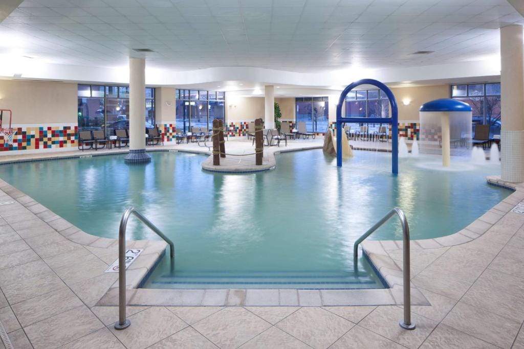 Hampton Inn & Suites Oklahoma City-Bricktown — 4