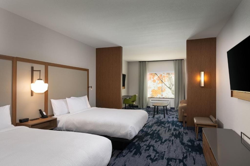 Fairfield by Marriott Inn & Suites Omaha at MH Landing — 2