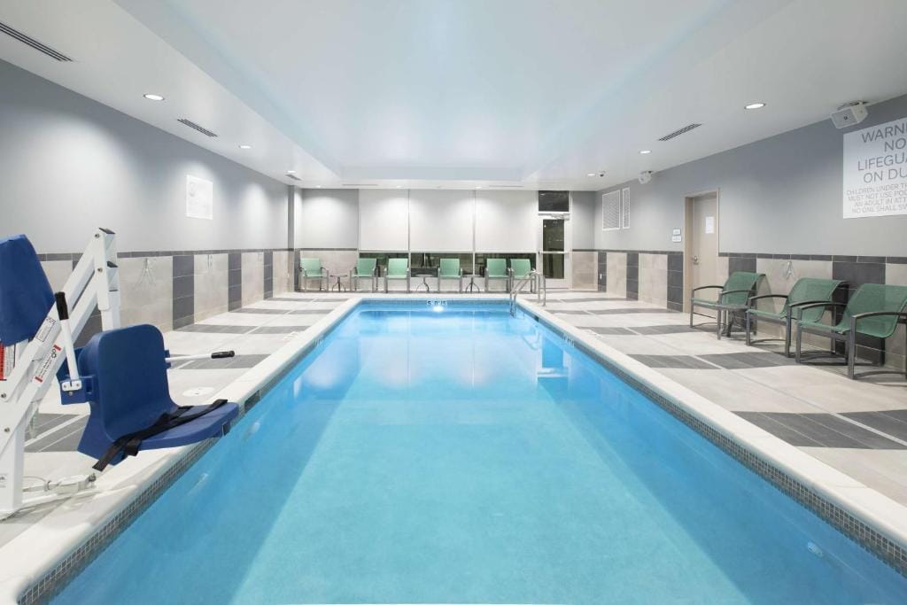 Hilton Garden Inn Omaha Aksarben Village — 4