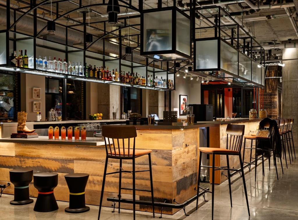 Moxy Omaha Downtown — 4