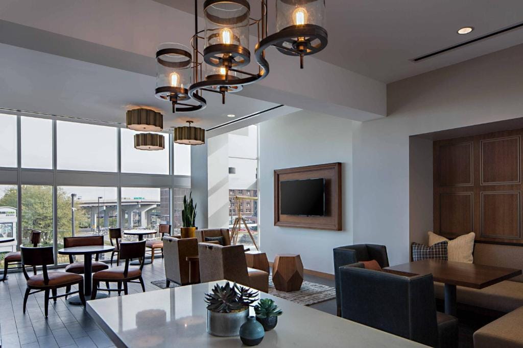 Omaha Marriott Downtown at the Capitol District — 4