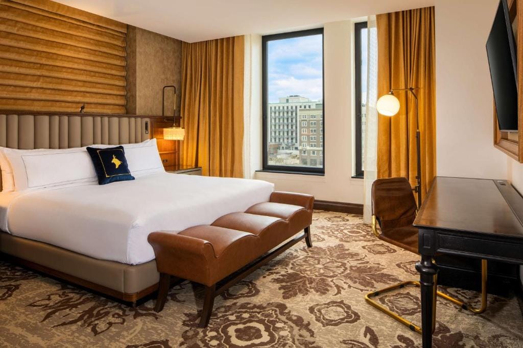 The Peregrine Omaha Downtown Curio Collection By Hilton — 2