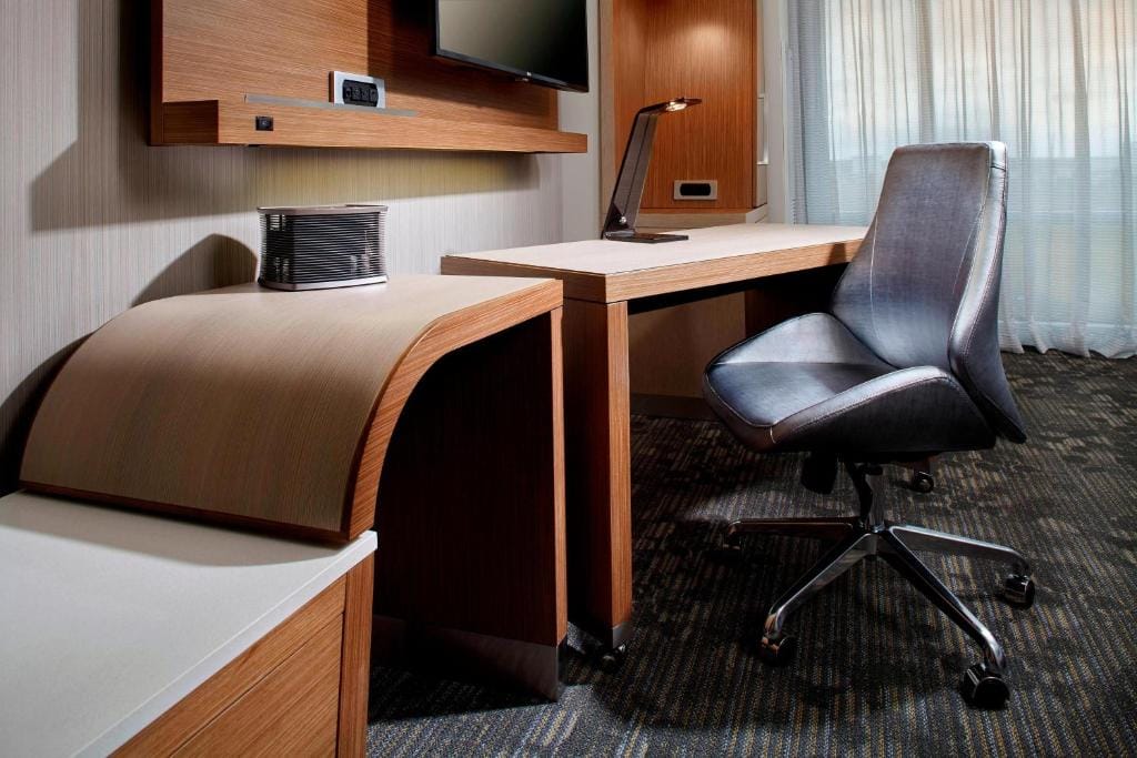 Courtyard by Marriott Orlando Lake Nona — 2