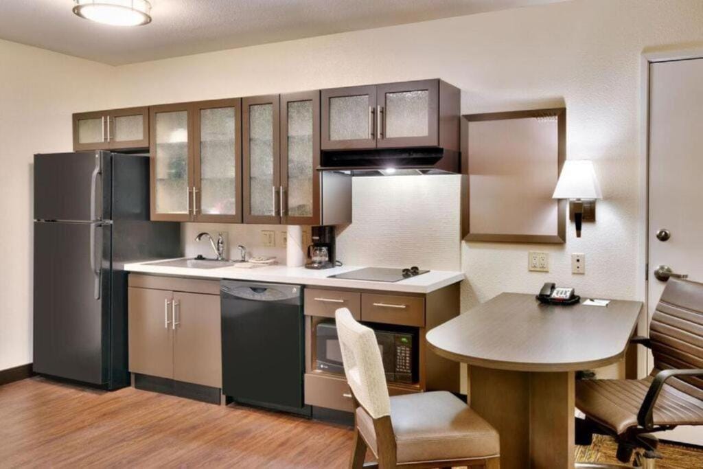 Candlewood Suites Plano East by IHG — 4