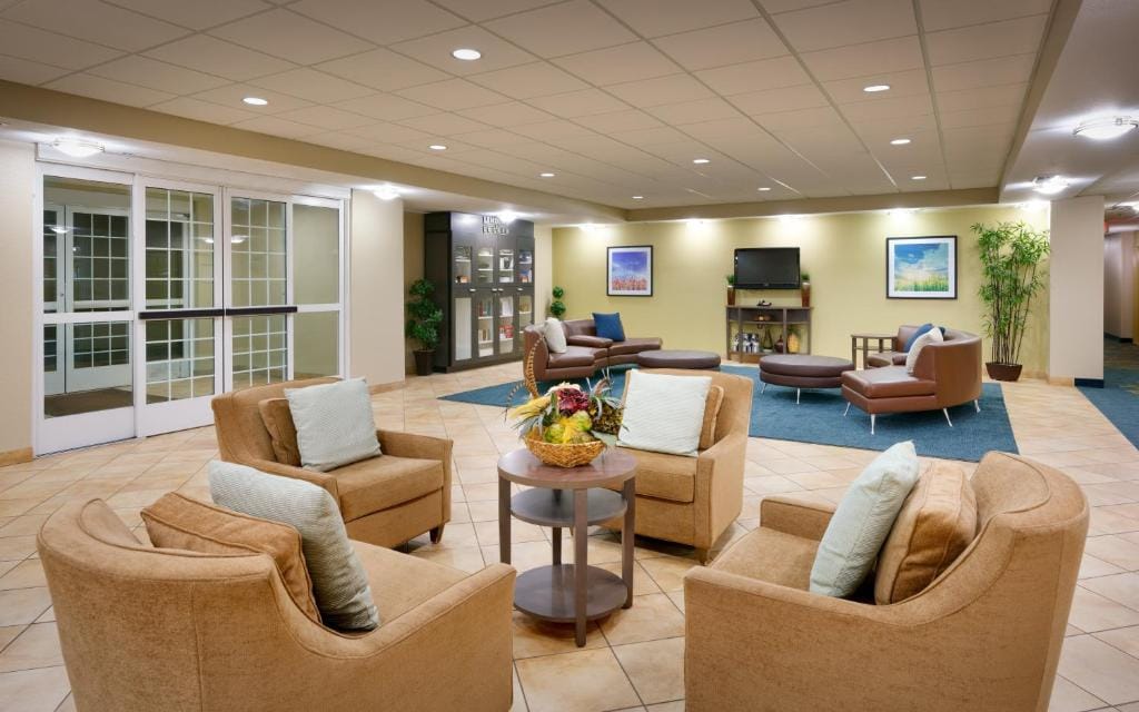Candlewood Suites Plano East by IHG — 5