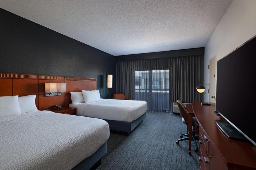 Courtyard by Marriott Dallas Plano Parkway at Preston Road — 2