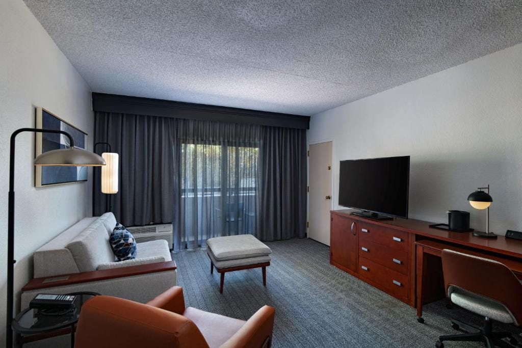 Courtyard by Marriott Dallas Plano Parkway at Preston Road — 5