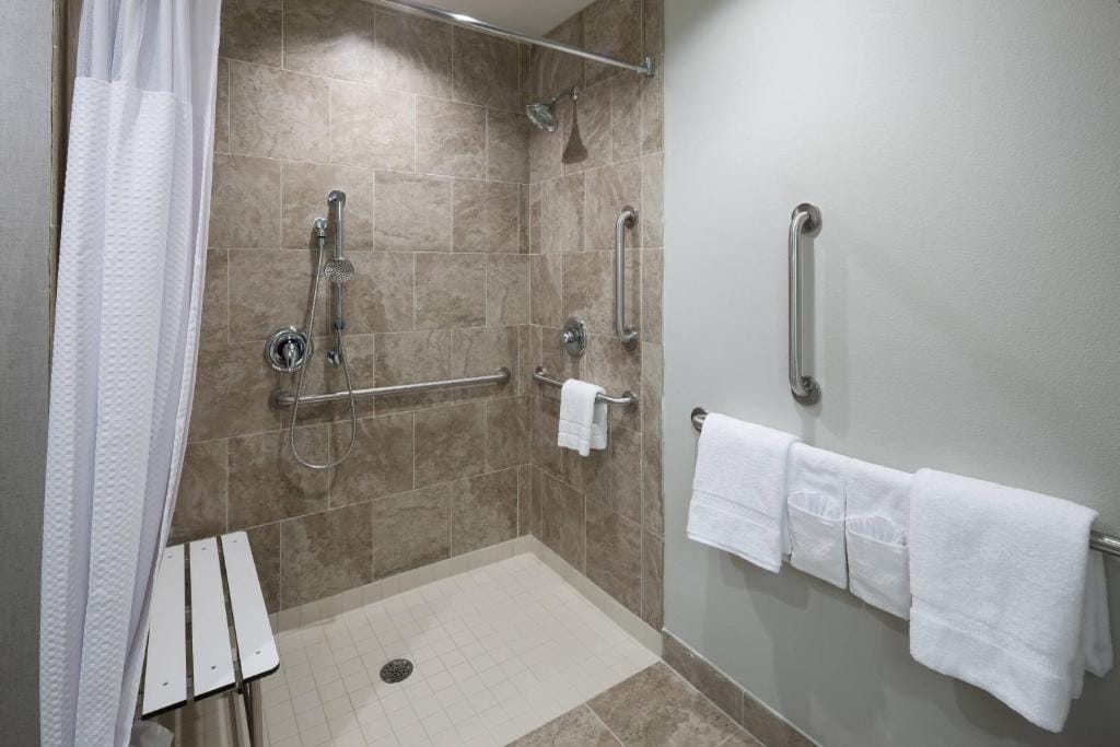 Courtyard by Marriott Dallas Plano/Richardson — 3