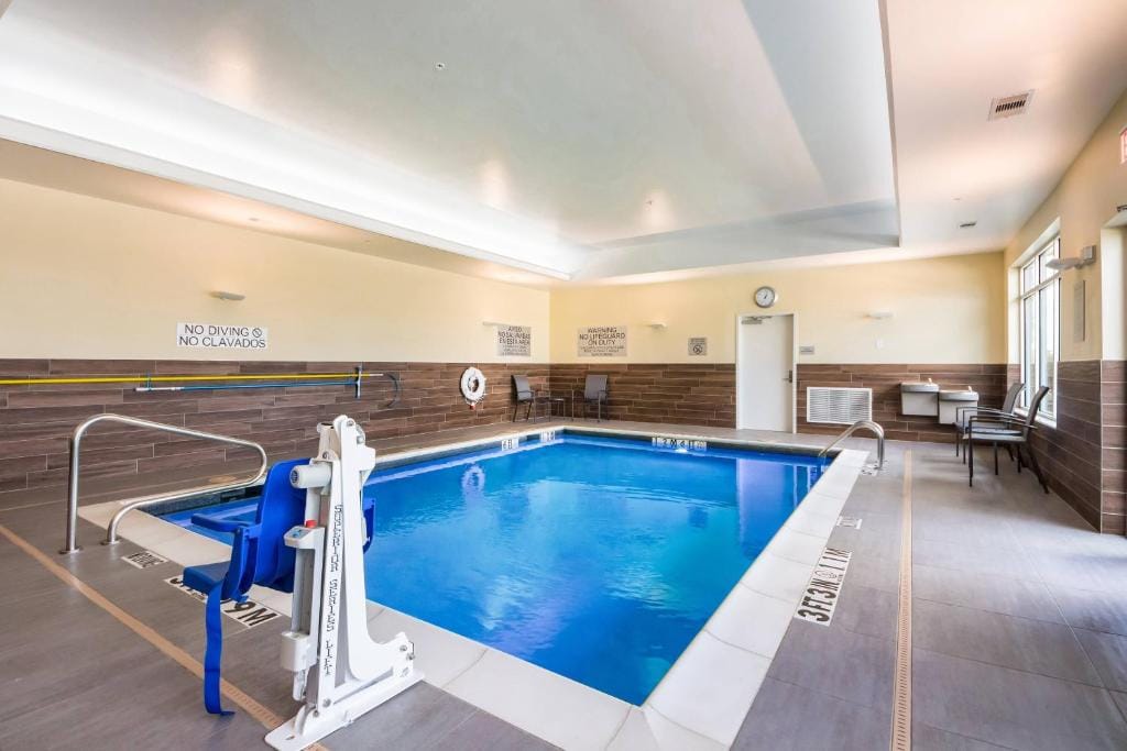 Fairfield Inn & Suites by Marriott Dallas Plano/Frisco — 4