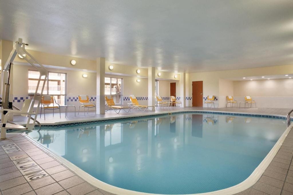 Fairfield Inn & Suites by Marriott Dallas Plano West — 4