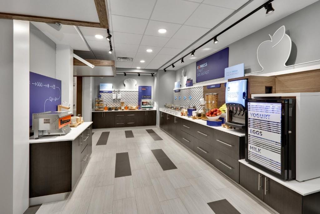 Holiday Inn Express & Suites Plano East - Richardson by IHG — 5