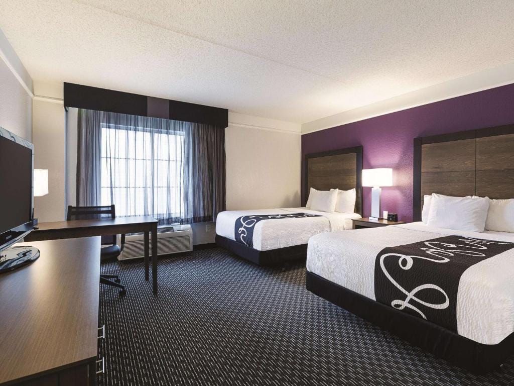 La Quinta by Wyndham Dallas Plano West — 2