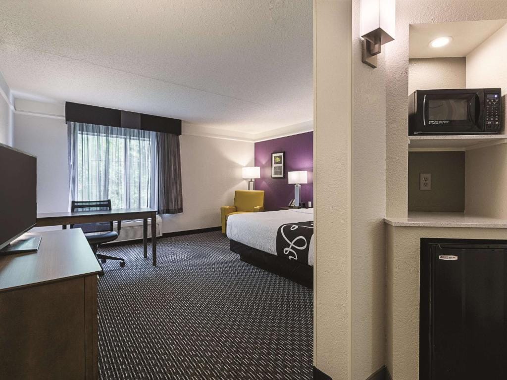 La Quinta by Wyndham Dallas Plano West — 5
