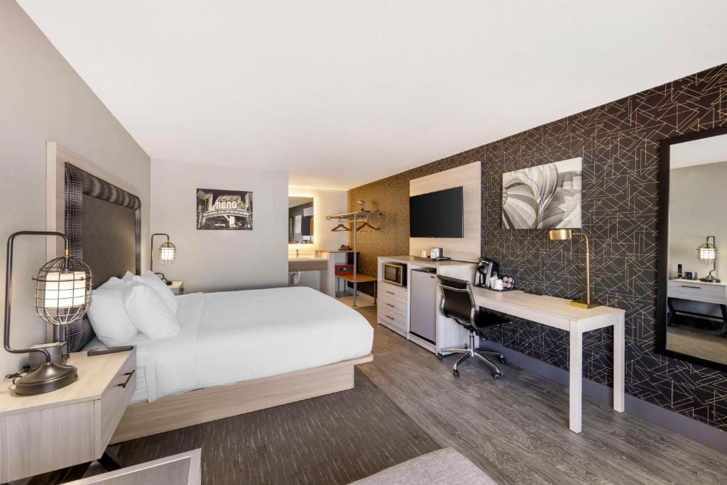Aiden by Best Western South Reno — 2