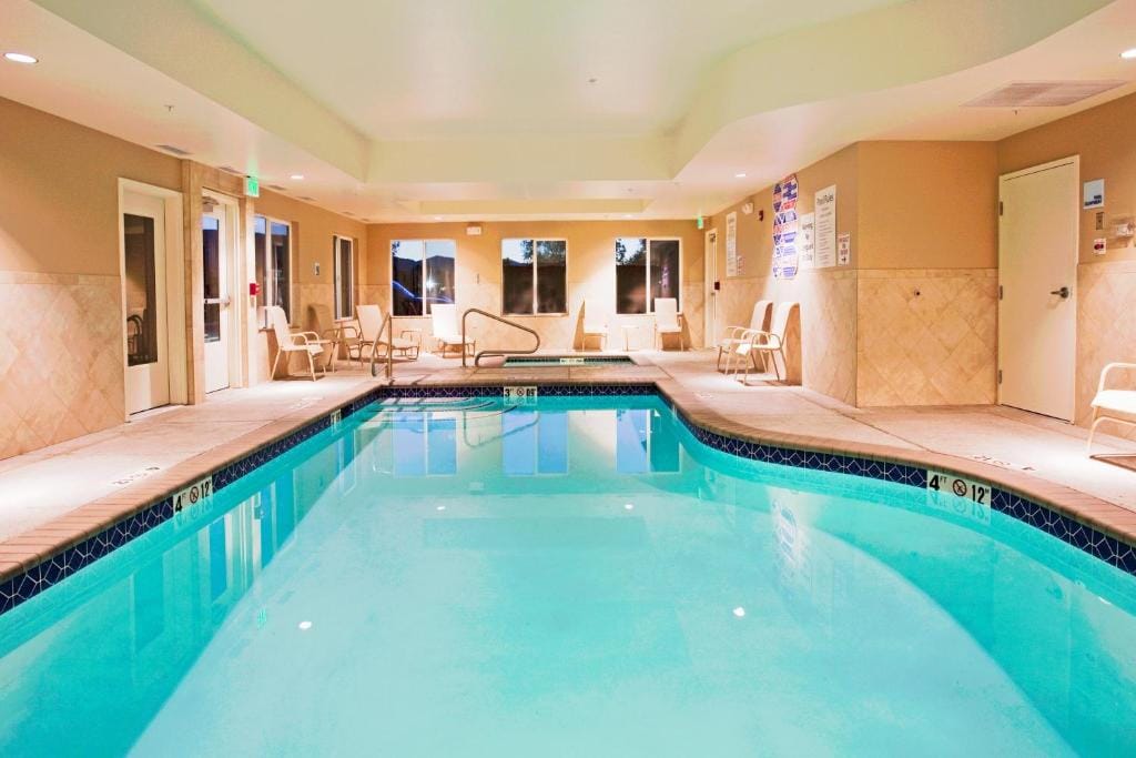 Holiday Inn Express Reno Airport by IHG — 4