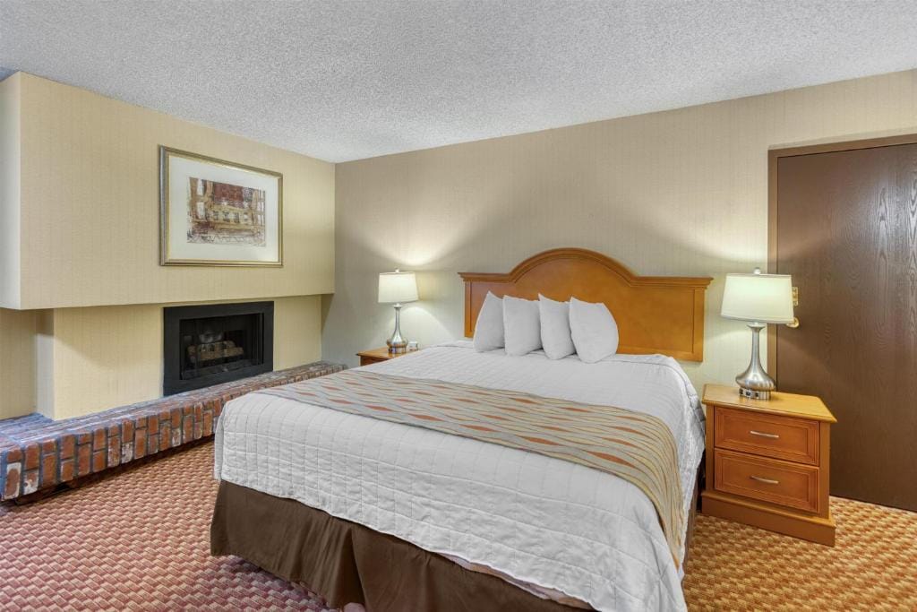 SureStay Plus Hotel by Best Western Reno Airport — 2
