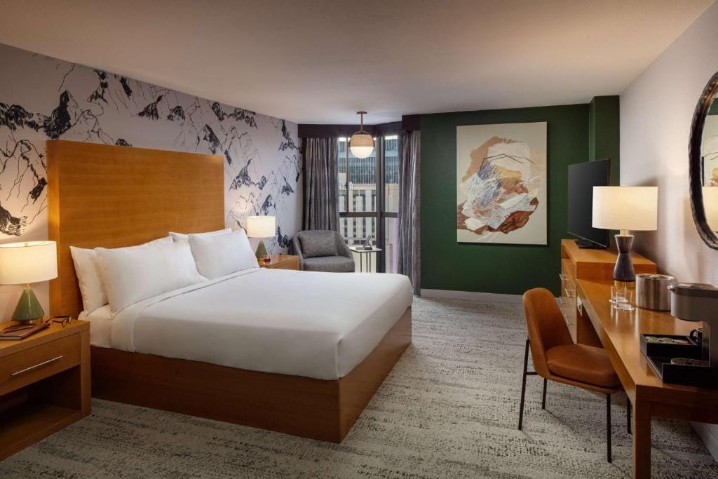 Whitney Peak Hotel Reno, Tapestry Collection by Hilton — 2