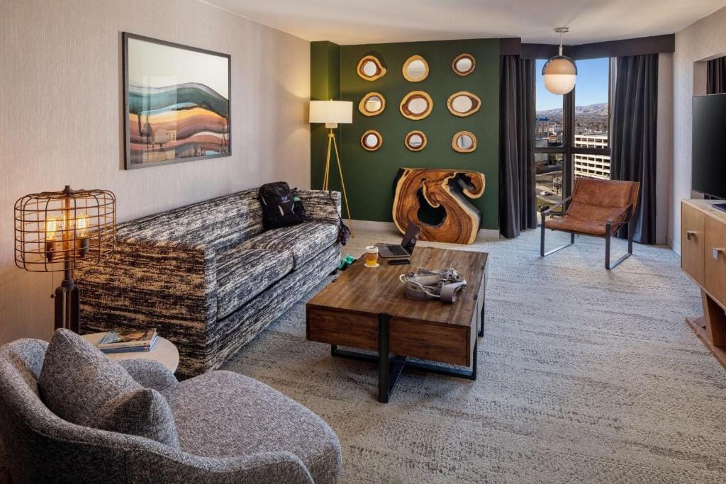 Whitney Peak Hotel Reno, Tapestry Collection by Hilton — 5