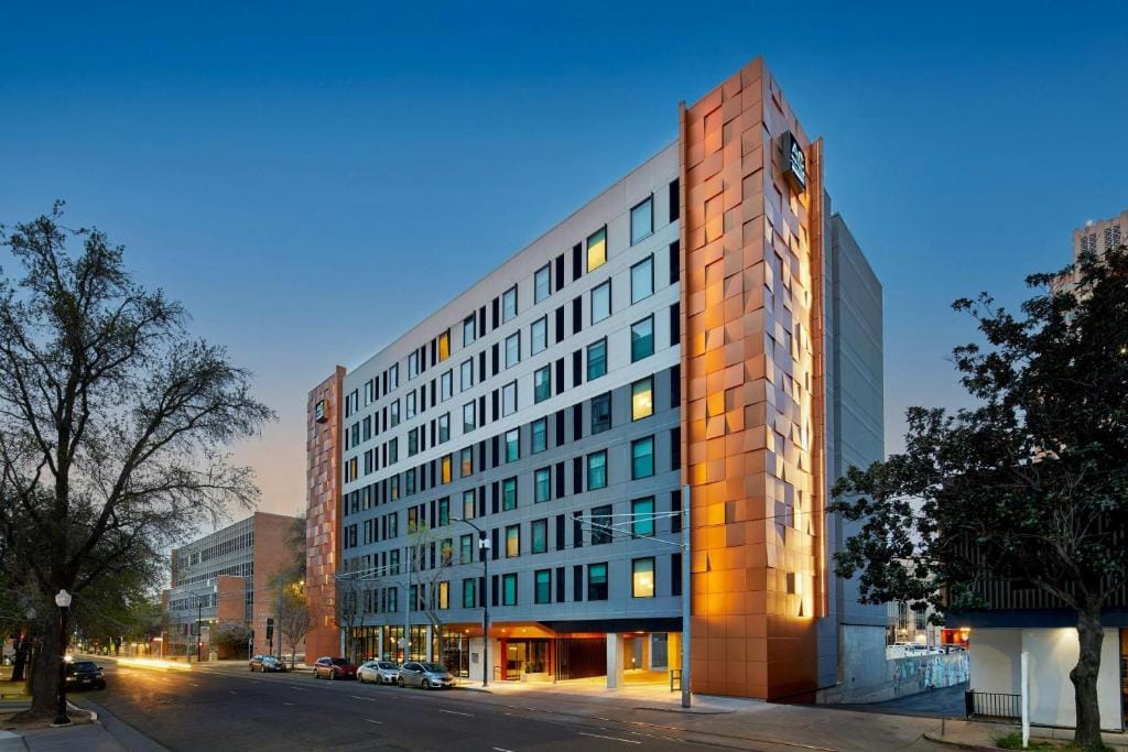 AC Hotel by Marriott Sacramento — 5